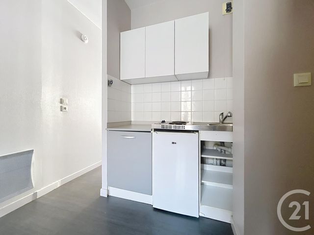 Appartement Studio à louer - 1 pièce - 28.4 m2 - TROYES - 10 - CHAMPAGNE-ARDENNE - Century 21 Martinot Immobilier