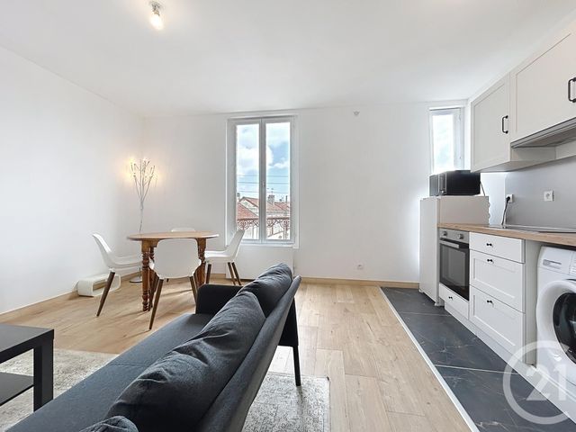 Appartement à louer - 2 pièces - 32.88 m2 - TROYES - 10 - CHAMPAGNE-ARDENNE - Century 21 Martinot Immobilier