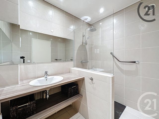 Appartement T4 à vendre - 4 pièces - 104.91 m2 - TROYES - 10 - CHAMPAGNE-ARDENNE - Century 21 Martinot Immobilier