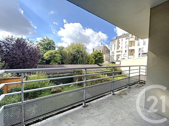 Appartement F3 à louer - 3 pièces - 74.9 m2 - TROYES - 10 - CHAMPAGNE-ARDENNE - Century 21 Martinot Immobilier