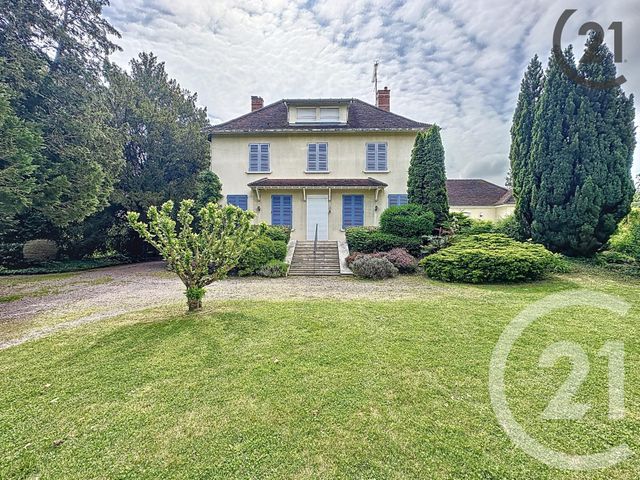 maison à vendre - 9 pièces - 237.87 m2 - ST JULIEN LES VILLAS - 10 - CHAMPAGNE-ARDENNE - Century 21 Martinot Immobilier