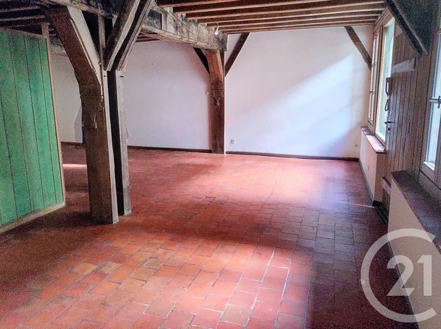 Afficher la photo en grand Appartement T4 à louer - 4 pièces - 110.59 m2 - TROYES - 10 - CHAMPAGNE-ARDENNE - Century 21 Martinot Immobilier