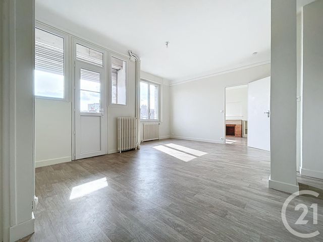 Appartement T2 à louer - 2 pièces - 44.0 m2 - TROYES - 10 - CHAMPAGNE-ARDENNE - Century 21 Martinot Immobilier