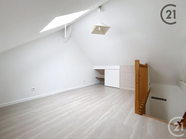 Appartement T2 à louer - 2 pièces - 42.0 m2 - TROYES - 10 - CHAMPAGNE-ARDENNE - Century 21 Martinot Immobilier