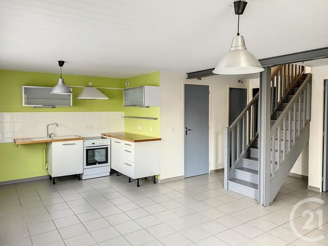 Appartement T4 à louer - 4 pièces - 92.0 m2 - TROYES - 10 - CHAMPAGNE-ARDENNE - Century 21 Martinot Immobilier