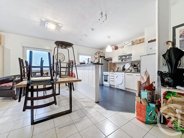 Appartement F3 à vendre - 3 pièces - 73.0 m2 - TROYES - 10 - CHAMPAGNE-ARDENNE - Century 21 Martinot Immobilier