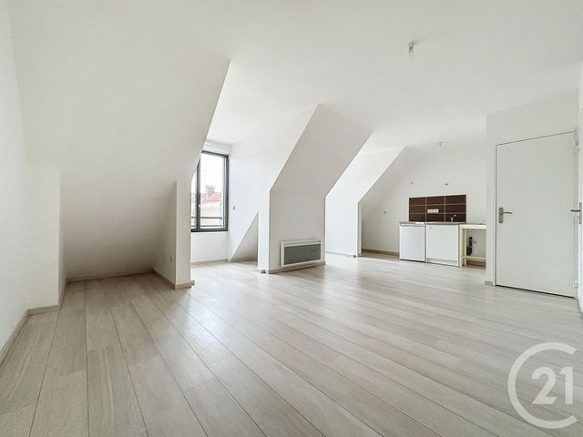 Appartement F1 à louer - 1 pièce - 32.2 m2 - TROYES - 10 - CHAMPAGNE-ARDENNE - Century 21 Martinot Immobilier