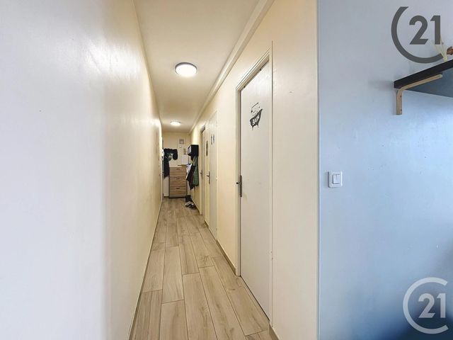 Appartement T4 à vendre - 4 pièces - 62.4 m2 - TROYES - 10 - CHAMPAGNE-ARDENNE - Century 21 Martinot Immobilier