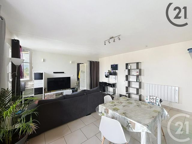 Appartement T4 à vendre - 4 pièces - 62.4 m2 - TROYES - 10 - CHAMPAGNE-ARDENNE - Century 21 Martinot Immobilier