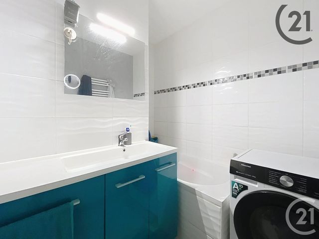 Appartement T4 à vendre - 4 pièces - 62.4 m2 - TROYES - 10 - CHAMPAGNE-ARDENNE - Century 21 Martinot Immobilier