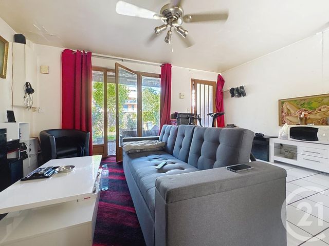 Appartement à vendre - 3 pièces - 46.94 m2 - STE SAVINE - 10 - CHAMPAGNE-ARDENNE - Century 21 Martinot Immobilier