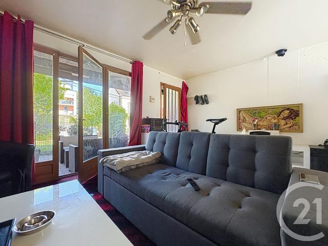 Appartement à vendre - 3 pièces - 46.94 m2 - STE SAVINE - 10 - CHAMPAGNE-ARDENNE - Century 21 Martinot Immobilier