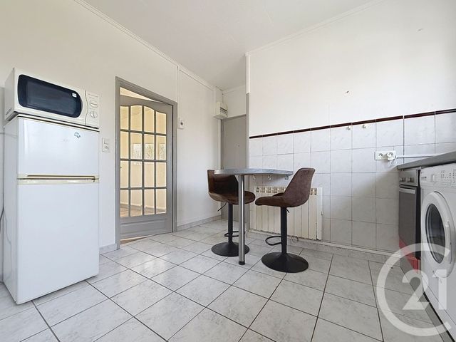 Appartement F1 à louer - 1 pièce - 26.3 m2 - TROYES - 10 - CHAMPAGNE-ARDENNE - Century 21 Martinot Immobilier