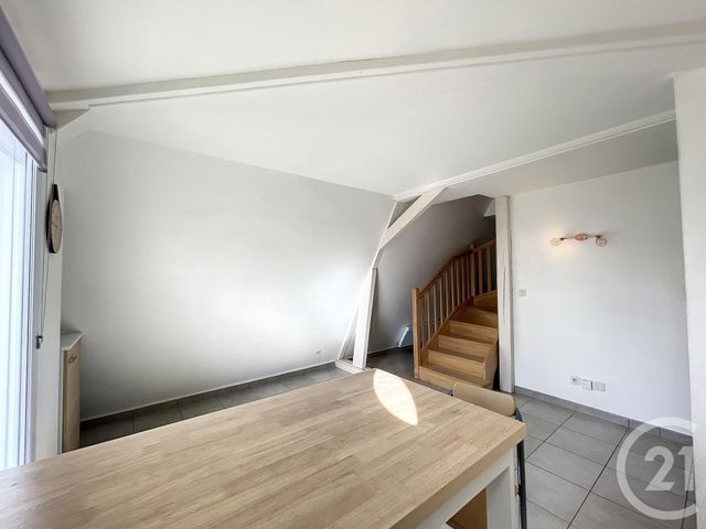 Appartement à vendre - 2 pièces - 41.76 m2 - ST ANDRE LES VERGERS - 10 - CHAMPAGNE-ARDENNE - Century 21 Martinot Immobilier