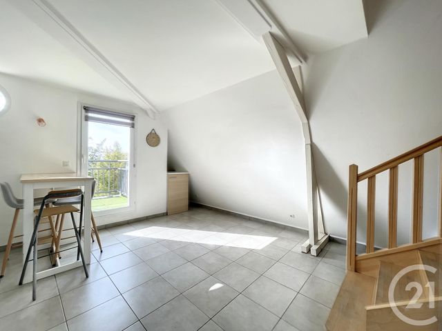 Appartement à vendre - 2 pièces - 41.76 m2 - ST ANDRE LES VERGERS - 10 - CHAMPAGNE-ARDENNE - Century 21 Martinot Immobilier