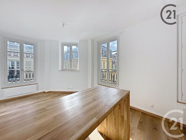Afficher la photo en grand Appartement F2 à louer - 2 pièces - 28.1 m2 - TROYES - 10 - CHAMPAGNE-ARDENNE - Century 21 Martinot Immobilier