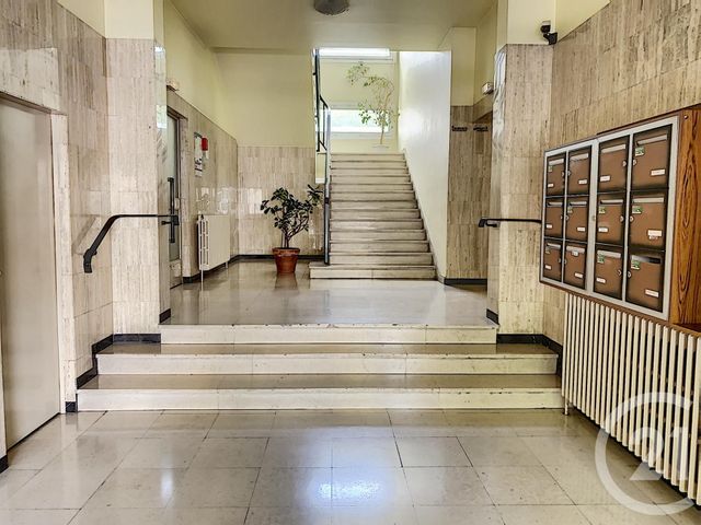 Appartement F3 à louer - 3 pièces - 65.0 m2 - TROYES - 10 - CHAMPAGNE-ARDENNE - Century 21 Martinot Immobilier