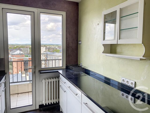 Appartement F3 à louer - 3 pièces - 65.0 m2 - TROYES - 10 - CHAMPAGNE-ARDENNE - Century 21 Martinot Immobilier