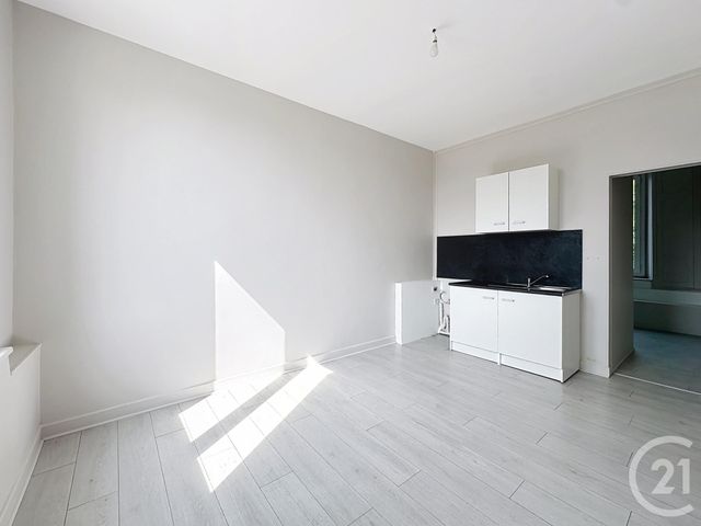 Appartement F2 à louer - 2 pièces - 22.0 m2 - TROYES - 10 - CHAMPAGNE-ARDENNE - Century 21 Martinot Immobilier
