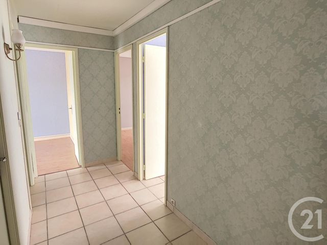 Appartement F4 à louer - 4 pièces - 79.36 m2 - ARCIS SUR AUBE - 10 - CHAMPAGNE-ARDENNE - Century 21 Martinot Immobilier