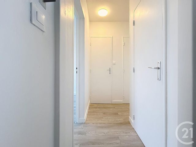 Appartement F2 à louer - 2 pièces - 46.3 m2 - ROMILLY SUR SEINE - 10 - CHAMPAGNE-ARDENNE - Century 21 Martinot Immobilier