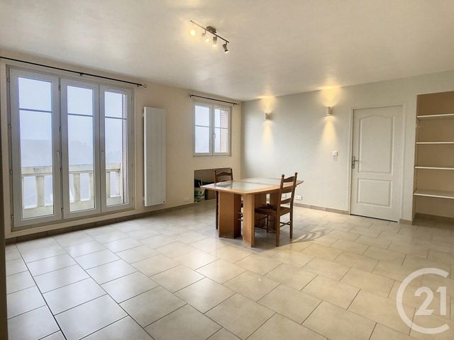 Appartement F4 à louer - 4 pièces - 62.4 m2 - TROYES - 10 - CHAMPAGNE-ARDENNE - Century 21 Martinot Immobilier