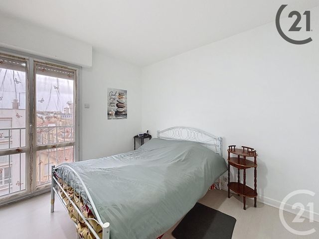 Appartement T4 à vendre - 4 pièces - 73.4 m2 - TROYES - 10 - CHAMPAGNE-ARDENNE - Century 21 Martinot Immobilier