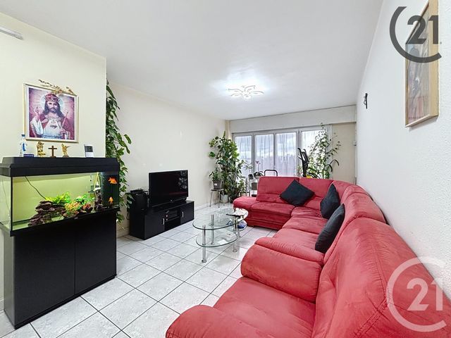 Appartement T4 à vendre - 4 pièces - 73.4 m2 - TROYES - 10 - CHAMPAGNE-ARDENNE - Century 21 Martinot Immobilier