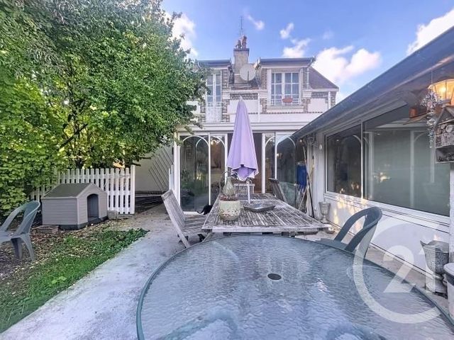 Afficher la photo en grand maison à vendre - 6 pièces - 154.74 m2 - TROYES - 10 - CHAMPAGNE-ARDENNE - Century 21 Martinot Immobilier