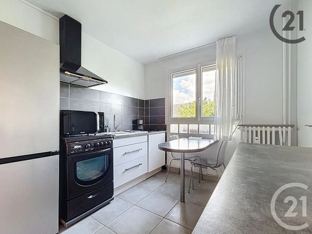 Appartement T5 à vendre - 5 pièces - 88.79 m2 - TROYES - 10 - CHAMPAGNE-ARDENNE - Century 21 Martinot Immobilier