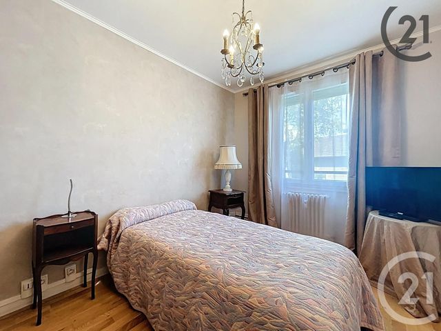 Appartement T5 à vendre - 5 pièces - 88.79 m2 - TROYES - 10 - CHAMPAGNE-ARDENNE - Century 21 Martinot Immobilier