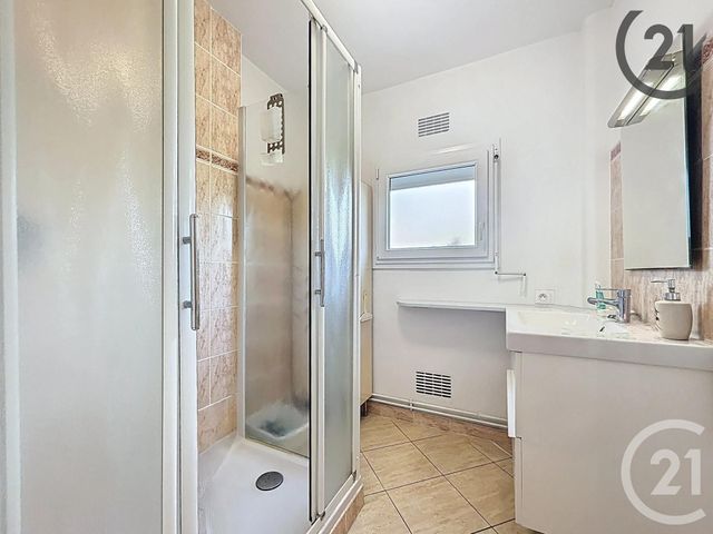 Appartement T5 à vendre - 5 pièces - 88.79 m2 - TROYES - 10 - CHAMPAGNE-ARDENNE - Century 21 Martinot Immobilier