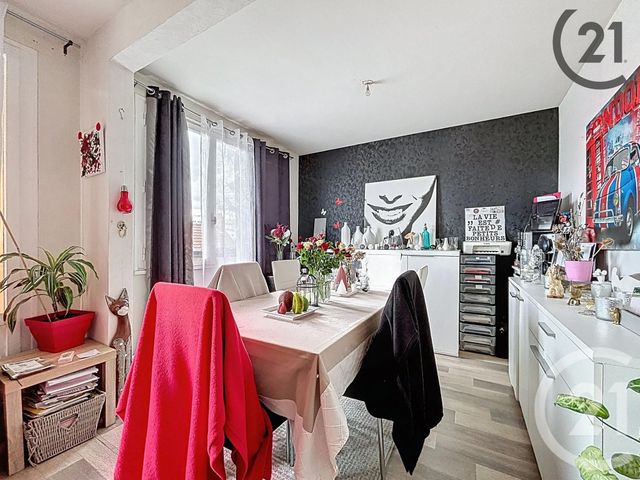Appartement T3 à vendre - 3 pièces - 71.0 m2 - TROYES - 10 - CHAMPAGNE-ARDENNE - Century 21 Martinot Immobilier