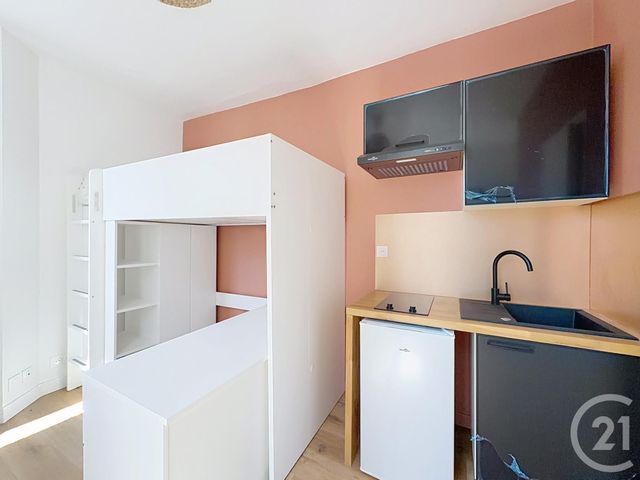 Appartement F1 à louer - 1 pièce - 15.0 m2 - TROYES - 10 - CHAMPAGNE-ARDENNE - Century 21 Martinot Immobilier