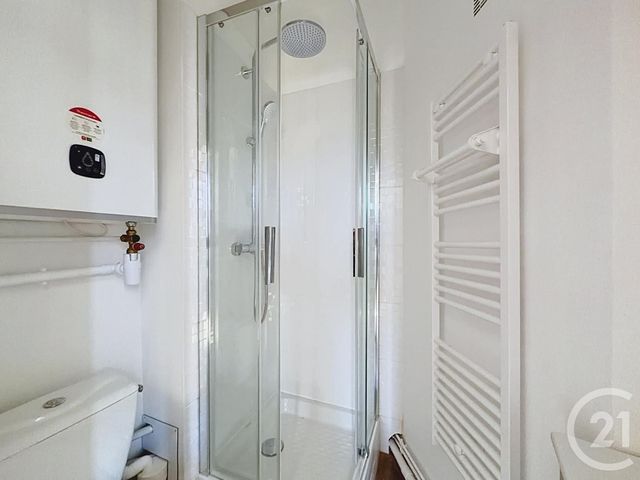 Appartement F1 à louer - 1 pièce - 15.0 m2 - TROYES - 10 - CHAMPAGNE-ARDENNE - Century 21 Martinot Immobilier