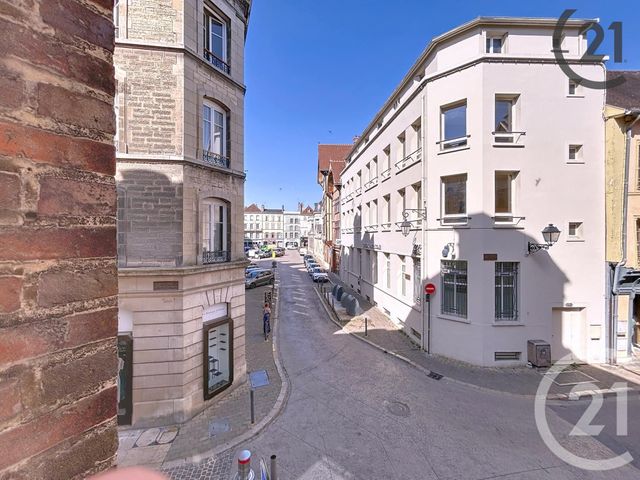 Appartement F1 à louer - 1 pièce - 15.0 m2 - TROYES - 10 - CHAMPAGNE-ARDENNE - Century 21 Martinot Immobilier
