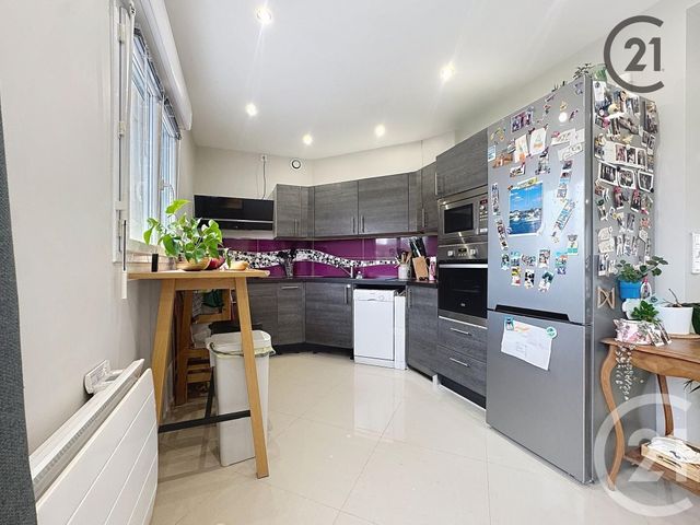 maison à vendre - 6 pièces - 128.0 m2 - ST ANDRE LES VERGERS - 10 - CHAMPAGNE-ARDENNE - Century 21 Martinot Immobilier