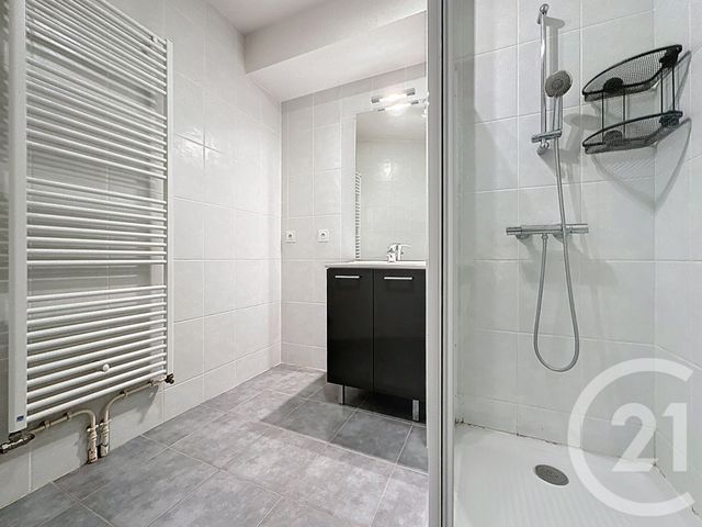 Appartement F3 à louer - 3 pièces - 66.2 m2 - TROYES - 10 - CHAMPAGNE-ARDENNE - Century 21 Martinot Immobilier