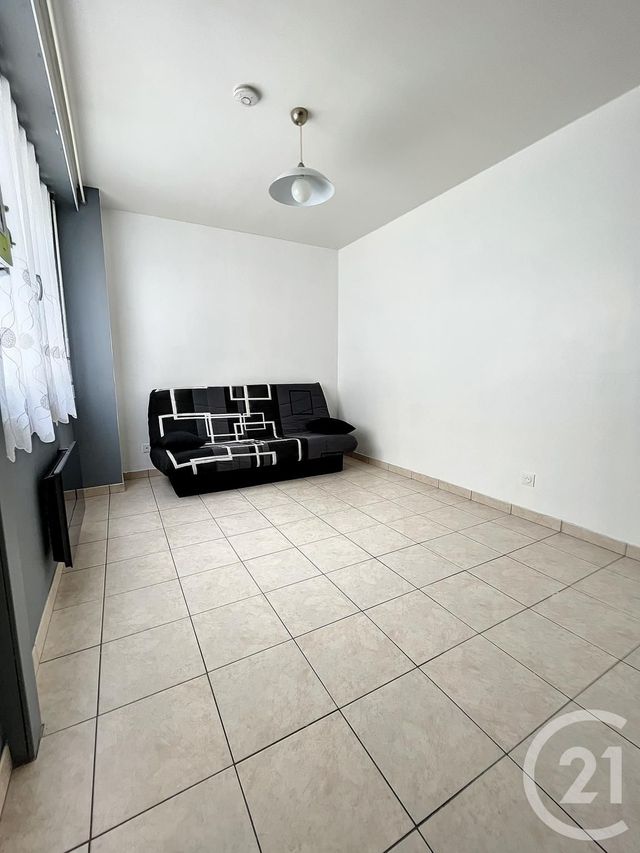 Appartement F1 à louer - 1 pièce - 17.9 m2 - TROYES - 10 - CHAMPAGNE-ARDENNE - Century 21 Martinot Immobilier