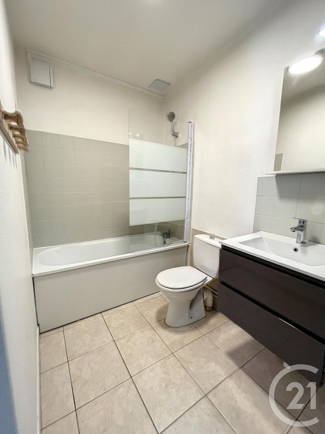 Appartement F1 à louer - 1 pièce - 17.9 m2 - TROYES - 10 - CHAMPAGNE-ARDENNE - Century 21 Martinot Immobilier