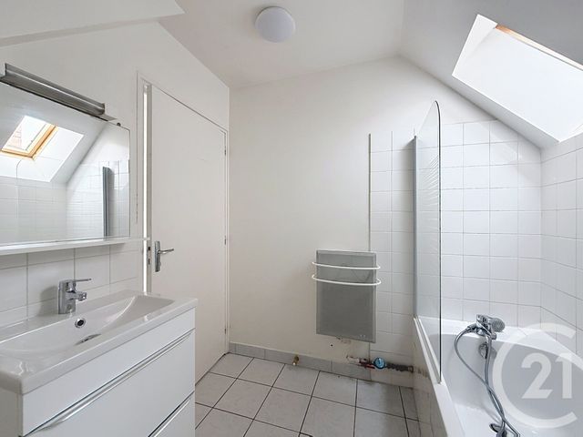 Appartement Studio à louer - 1 pièce - 18.0 m2 - TROYES - 10 - CHAMPAGNE-ARDENNE - Century 21 Martinot Immobilier