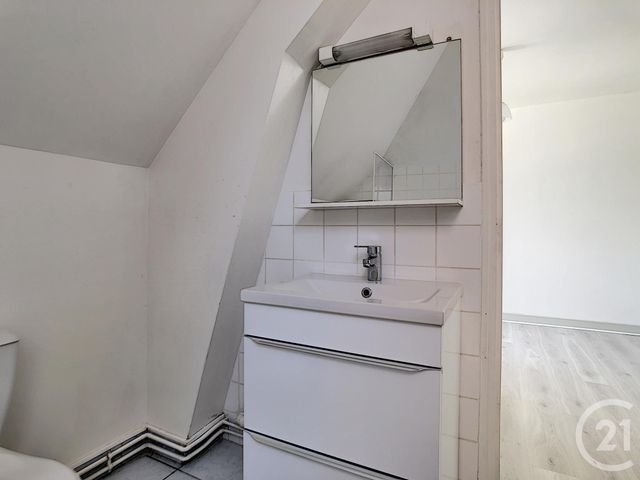 Appartement Studio à louer - 1 pièce - 18.0 m2 - TROYES - 10 - CHAMPAGNE-ARDENNE - Century 21 Martinot Immobilier