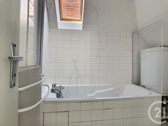 Appartement Studio à louer - 1 pièce - 18.0 m2 - TROYES - 10 - CHAMPAGNE-ARDENNE - Century 21 Martinot Immobilier