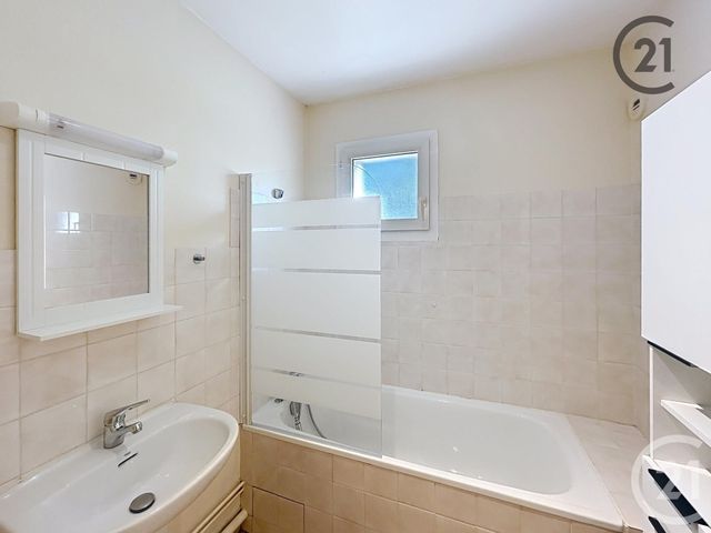 Appartement Studio à louer - 1 pièce - 27.6 m2 - TROYES - 10 - CHAMPAGNE-ARDENNE - Century 21 Martinot Immobilier