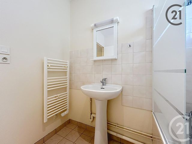 Appartement Studio à louer - 1 pièce - 27.6 m2 - TROYES - 10 - CHAMPAGNE-ARDENNE - Century 21 Martinot Immobilier