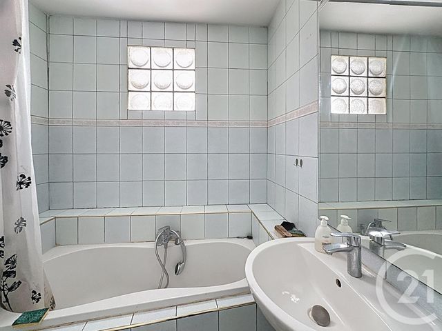 maison à vendre - 7 pièces - 146.33 m2 - ST ANDRE LES VERGERS - 10 - CHAMPAGNE-ARDENNE - Century 21 Martinot Immobilier