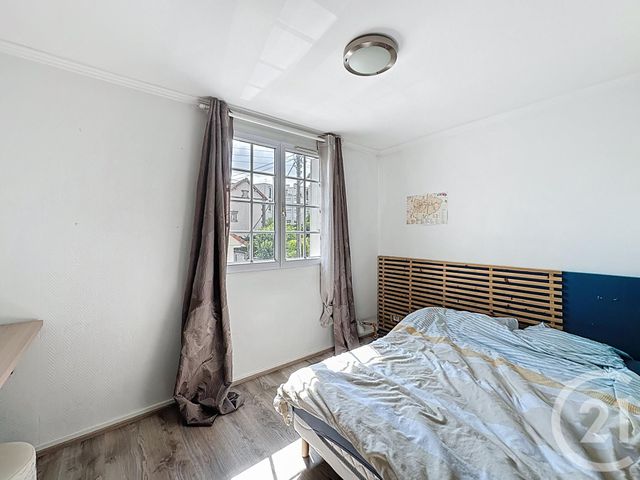 maison à vendre - 7 pièces - 146.33 m2 - ST ANDRE LES VERGERS - 10 - CHAMPAGNE-ARDENNE - Century 21 Martinot Immobilier