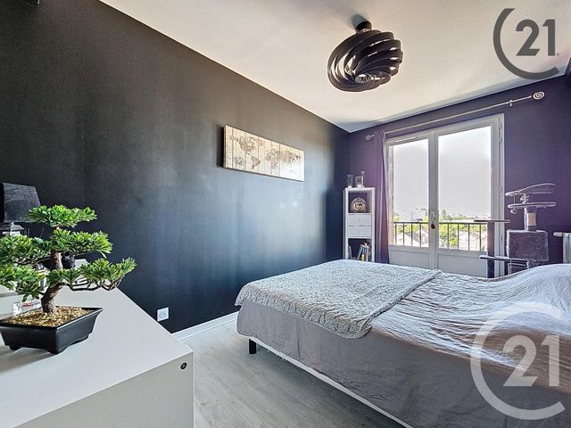 Appartement F4 à vendre - 4 pièces - 73.0 m2 - TROYES - 10 - CHAMPAGNE-ARDENNE - Century 21 Martinot Immobilier