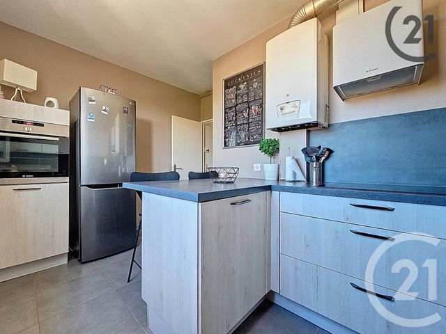 Appartement F4 à vendre - 4 pièces - 73.0 m2 - TROYES - 10 - CHAMPAGNE-ARDENNE - Century 21 Martinot Immobilier