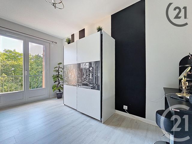 Appartement F4 à vendre - 4 pièces - 73.0 m2 - TROYES - 10 - CHAMPAGNE-ARDENNE - Century 21 Martinot Immobilier